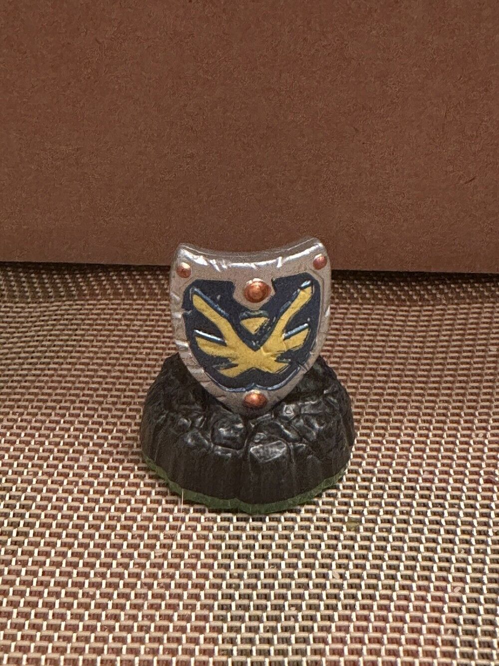 Activision Skylanders Spyro's Adventure Magic Iron Shield Figure Model 83999888